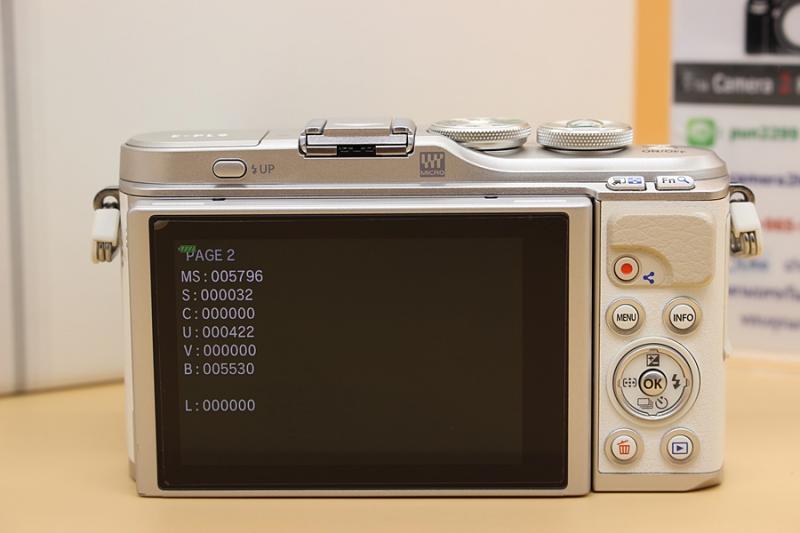 ขาย Olympus PEN E-PL9 + Lens 14-42mm สีขาว สภาพสวยใหม่ อดีตประกันศูนย์ ชัตเตอร์ 5796รูป เมนูไทย มีWiFi จอปรับเซลฟี่ได้ จอติดฟิล์มแล้ว อุปกรณ์ครบกล่อง  อุปก